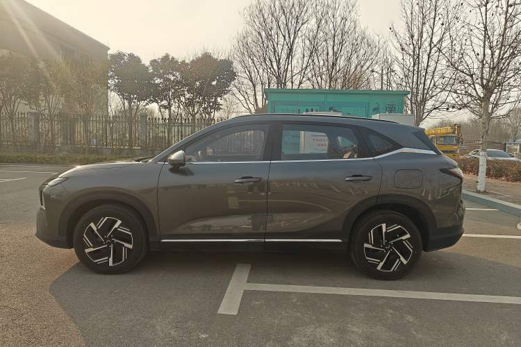 Used Wuling Xingguang S 2024 130 km Flagship Version Exterior 8