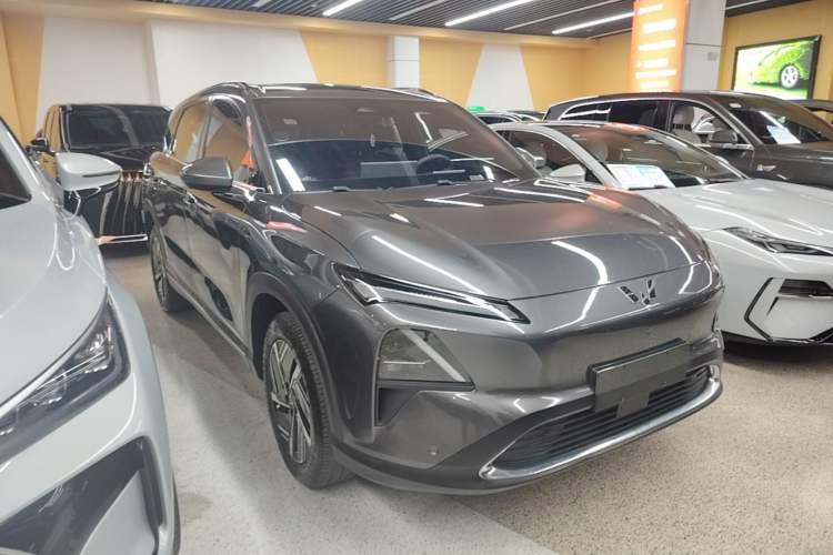 Used Wuling Xingguang S 2024 130 km Flagship Version Front Right 45 Deg