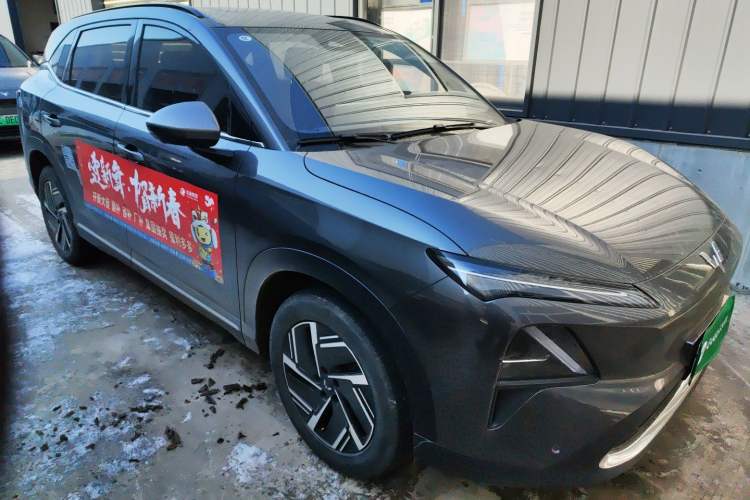 Used Wuling Xingguang S 2024 130 km Flagship Version Front Right 45 Deg