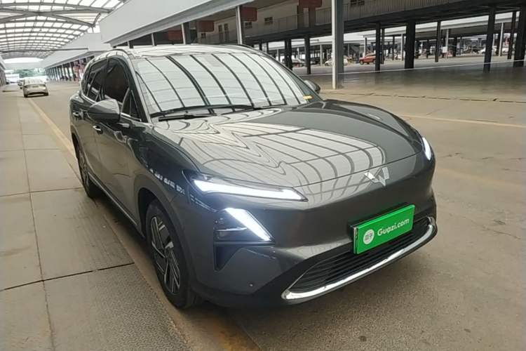 Used Wuling Xingguang S 2024 130km Flagship Version Front Right 45 Deg