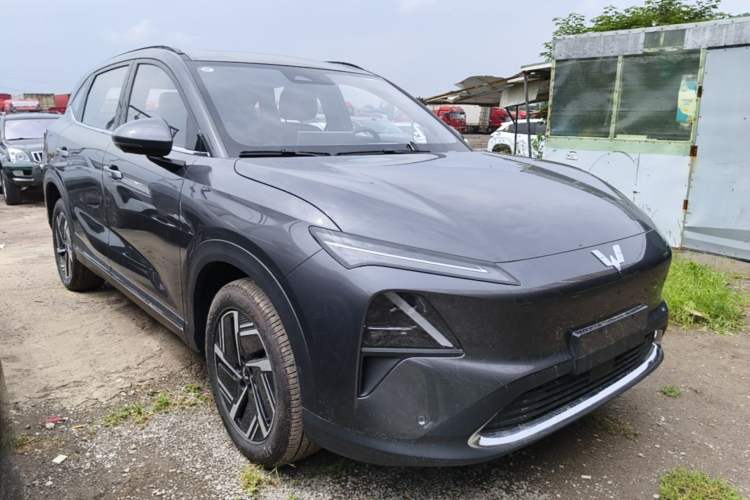 Used Wuling Xingguang S 2024 130 km Flagship Version Front Right 45 Deg