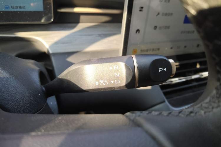 Used Wuling Xingguang S 2024 510 km Flagship Version Gear Lever