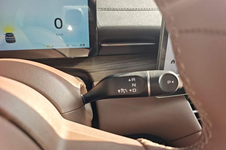 Used Wuling Xingguang S 2024 130 km Flagship Version Gear Lever