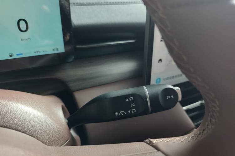 Used Wuling Xingguang S 2024 130km Flagship Version Gear Lever