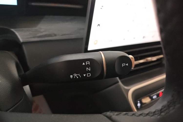 Used Wuling Xingguang S 2024 510 km Flagship Version Gear Lever