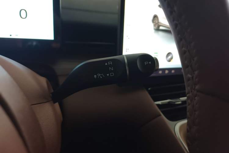 Used Wuling Xingguang S 2024 130 km Flagship Version Gear Lever