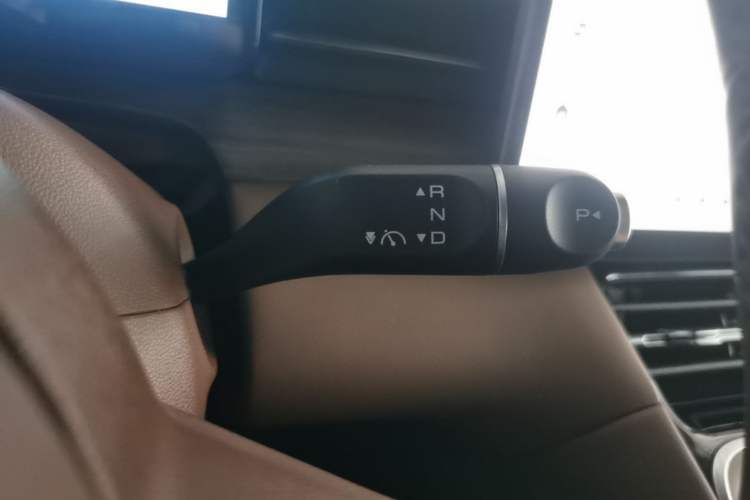 Used Wuling Xingguang S 2024 130km Flagship Version Gear Lever