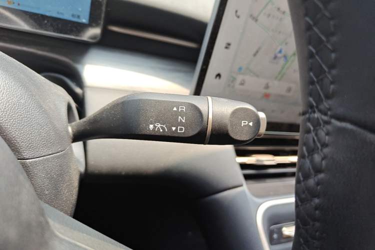 Used Wuling Xingguang S 2024 130 km Flagship Version Gear Lever