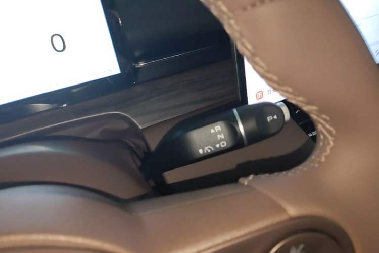 Used Wuling Xingguang S 2024 130km Flagship Version Gear Lever