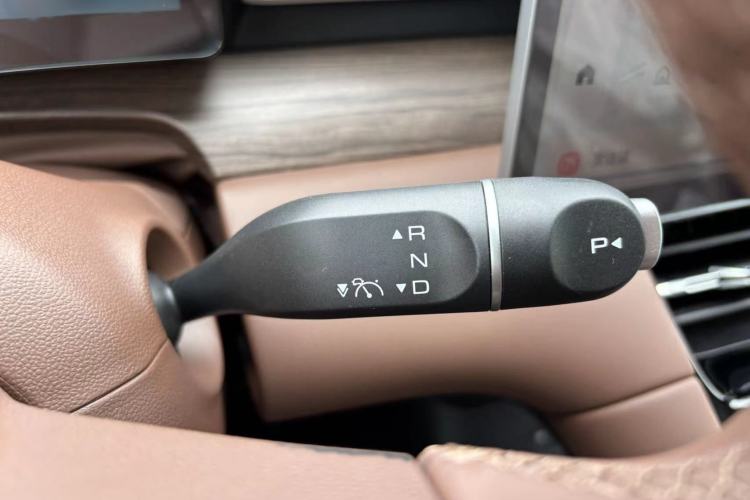 Used Wuling Xingguang S 2024 510 km Flagship Version Gear Lever