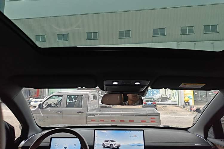 Used Wuling Xingguang S 2024 130 km Flagship Version Headliner