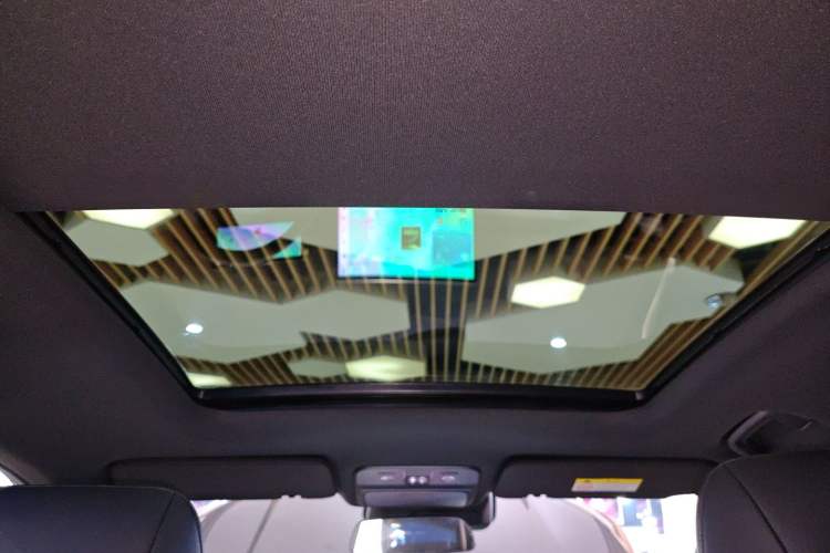 Used Wuling Xingguang S 2024 510 km Flagship Version Headliner