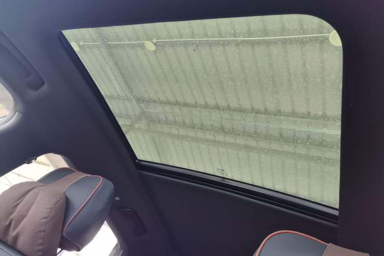 Used Wuling Xingguang S 2024 130 km Flagship Version Headliner