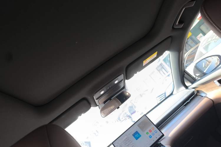 Used Wuling Xingguang S 2024 510 km Flagship Version Headliner