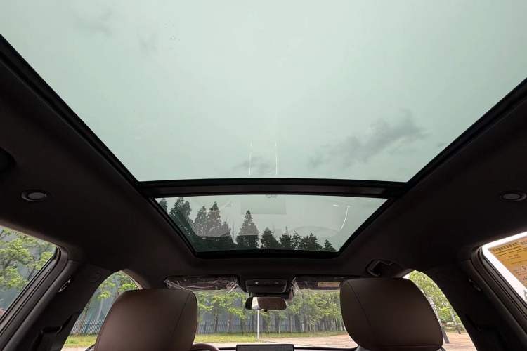 Used Wuling Xingguang S 2024 510 km Flagship Version Headliner