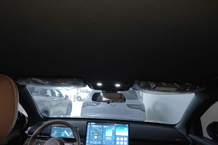 Used Wuling Xingguang S 2024 130km Flagship Version Headliner