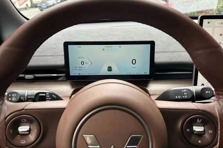Used Wuling Xingguang S 2024 130km Flagship Version Interior 1