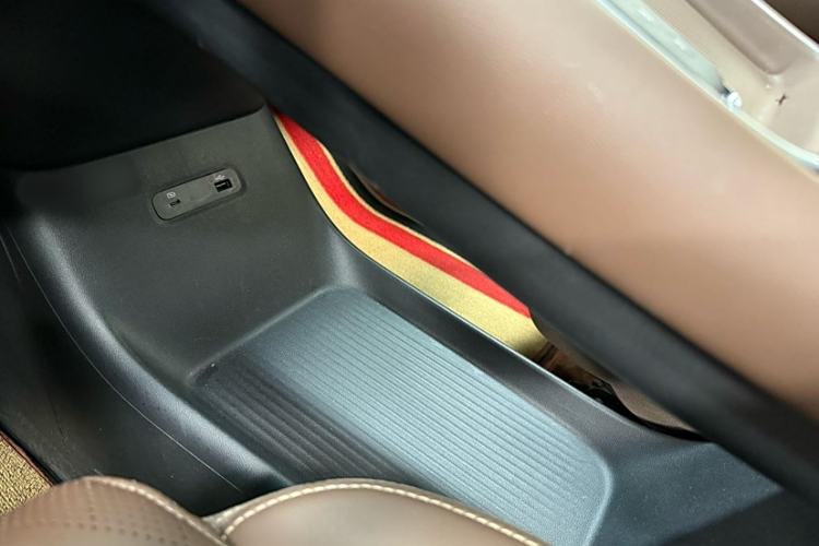 Used Wuling Xingguang S 2024 130 km Flagship Version Interior 11