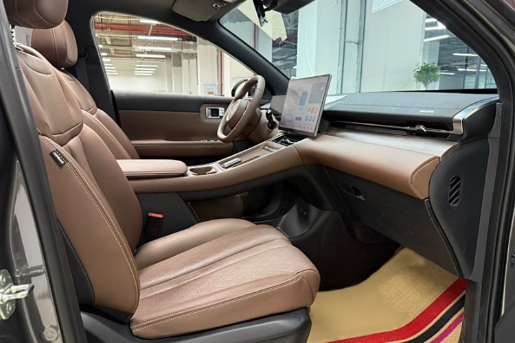 Used Wuling Xingguang S 2024 130 km Flagship Version Interior 12