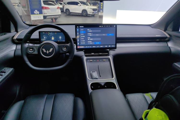 Used Wuling Xingguang S 2024 130 km Flagship Version Interior 2