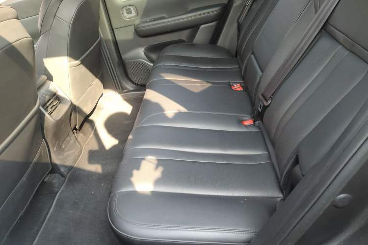 Used Wuling Xingguang S 2024 510 km Flagship Version Interior 4