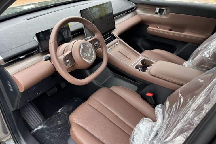 Used Wuling Xingguang S 2024 510 km Flagship Version Interior 4