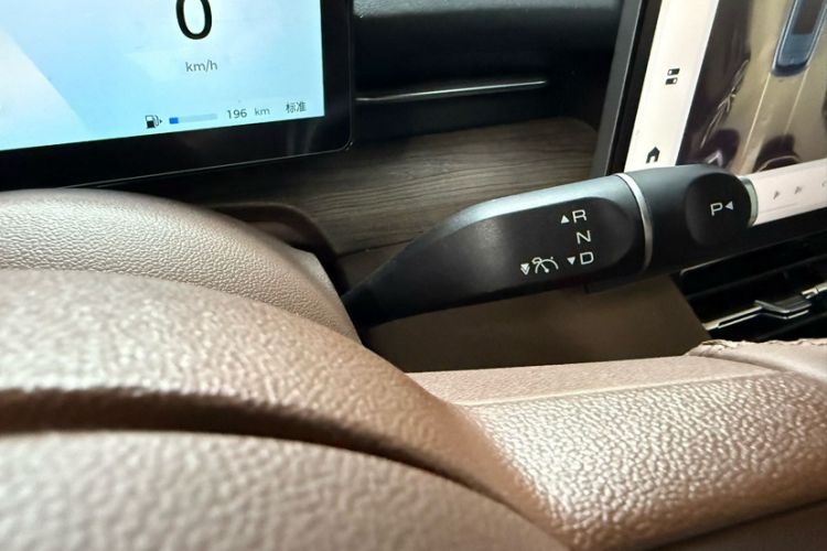Used Wuling Xingguang S 2024 130 km Flagship Version Interior 6