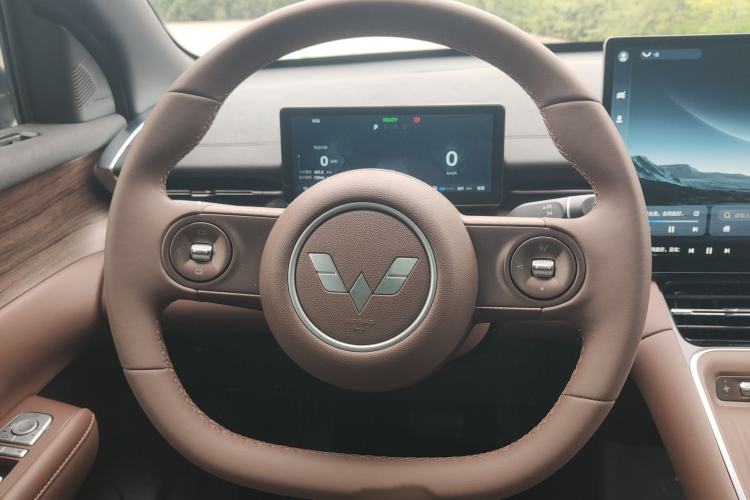 Used Wuling Xingguang S 2024 130 km Flagship Version Interior 6