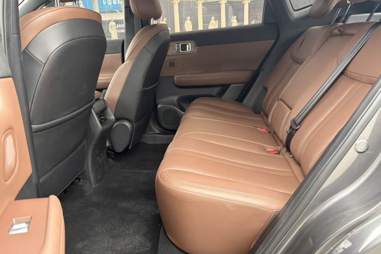 Used Wuling Xingguang S 2024 130 km Flagship Version Interior 6
