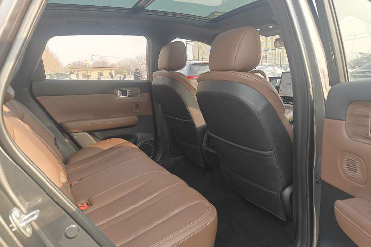 Used Wuling Xingguang S 2024 130 km Flagship Version Interior 7