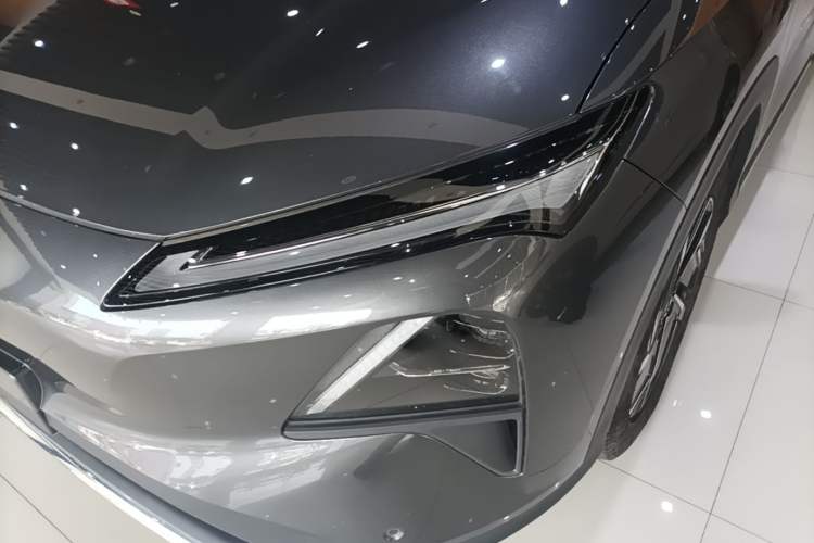 Used Wuling Xingguang S 2024 510 km Flagship Version Left Front Headlight