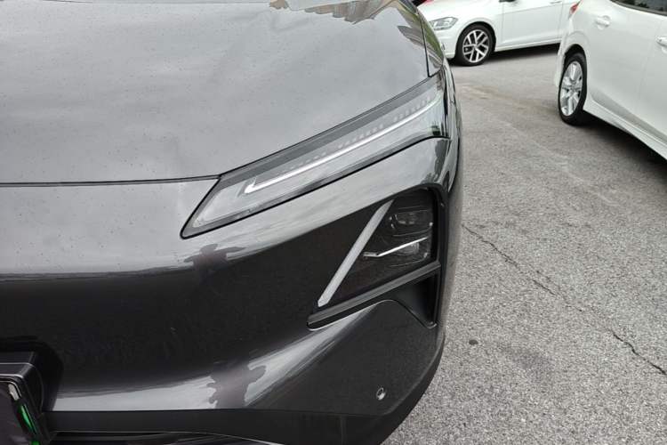 Used Wuling Xingguang S 2024 130km Flagship Version Left Front Headlight
