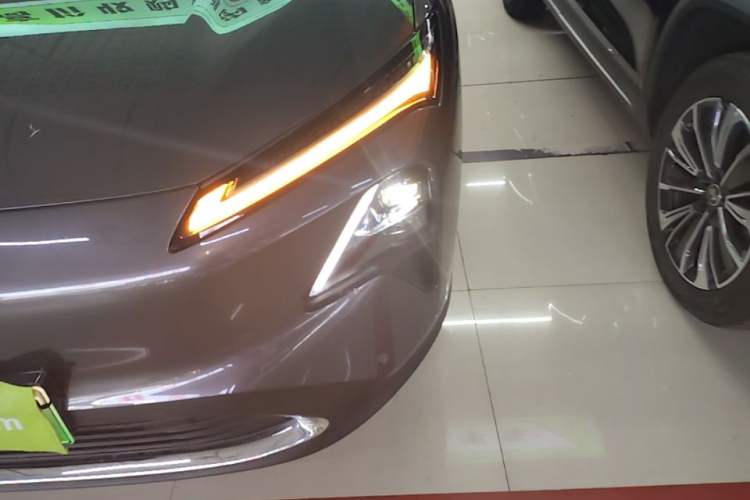 Used Wuling Xingguang S 2024 130km Flagship Version Left Front Headlight