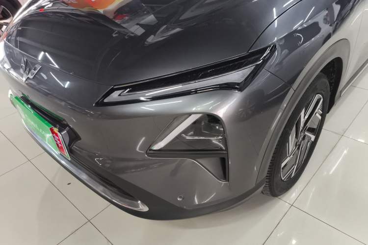 Used Wuling Xingguang S 2024 130 km Flagship Version Left Front Headlight