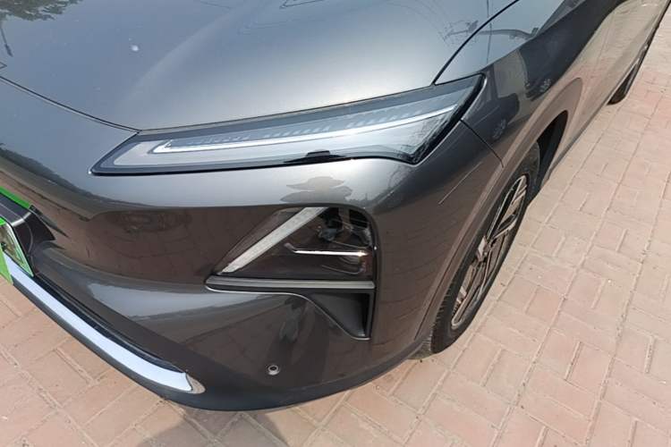 Used Wuling Xingguang S 2024 130 km Flagship Version Left Front Headlight