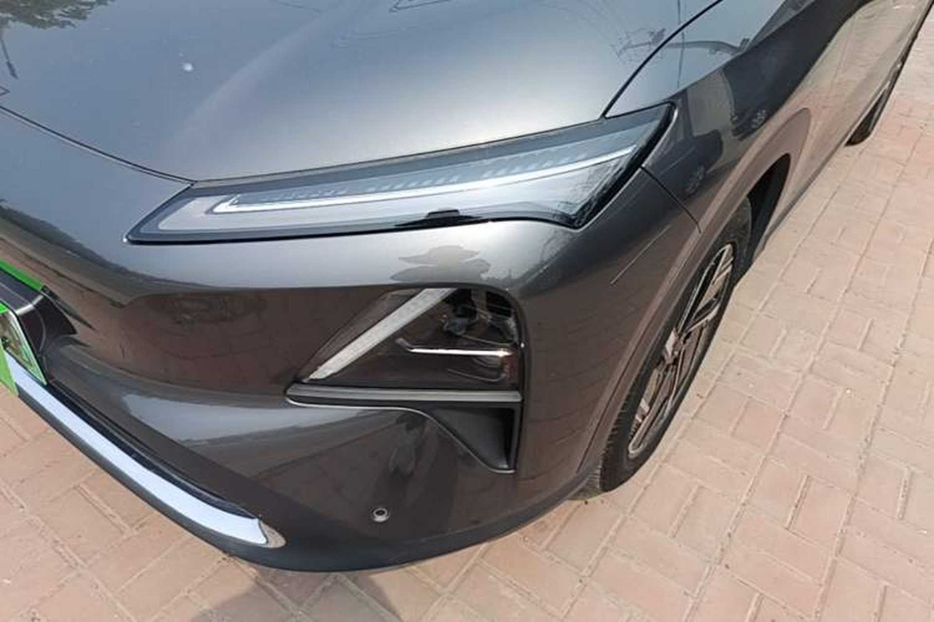 Used Wuling Xingguang S 2024 130 km Flagship Version Left Front Headlight
