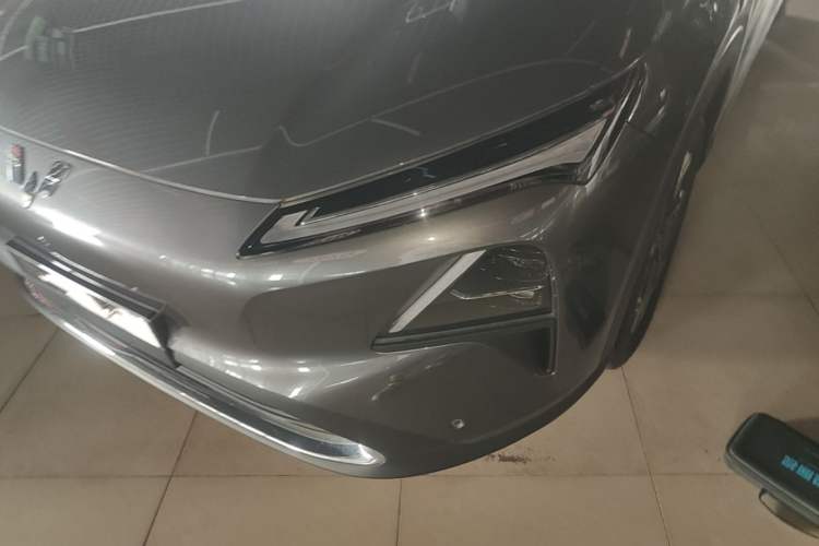 Used Wuling Xingguang S 2024 130 km Flagship Version Left Front Headlight