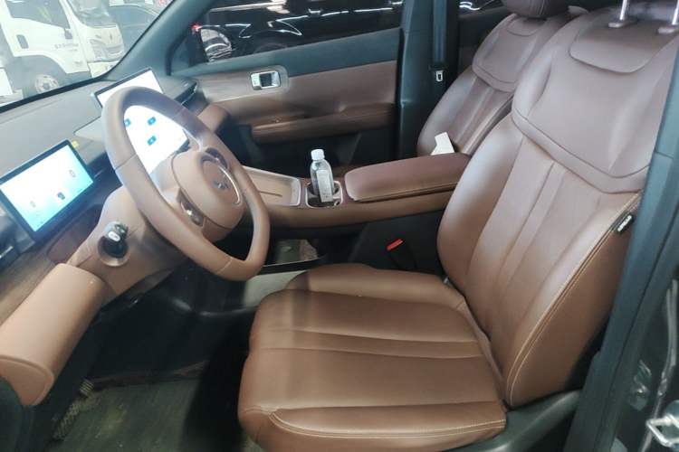 Used Wuling Xingguang S 2024 130 km Flagship Version Left Front Seat