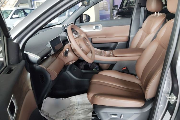 Used Wuling Xingguang S 2024 130km Flagship Version Left Front Seat