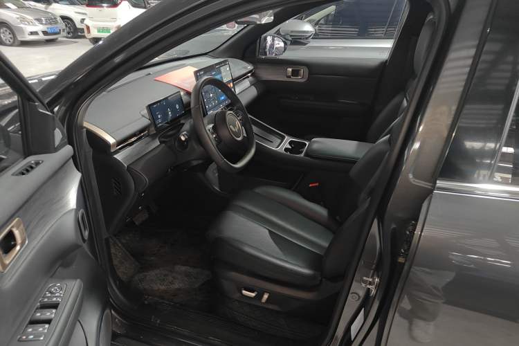 Used Wuling Xingguang S 2024 130 km Flagship Version Left Front Seat