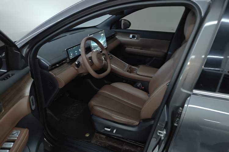 Used Wuling Xingguang S 2024 510km Flagship Edition Left Front Seat