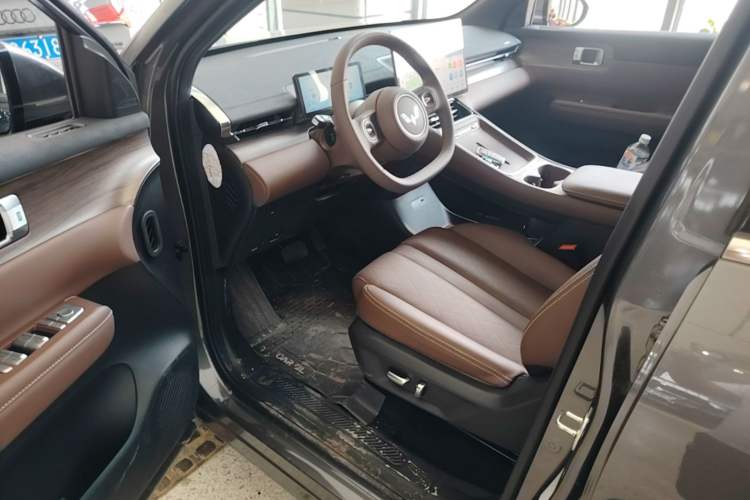 Used Wuling Xingguang S 2024 130km Flagship Version Left Front Seat