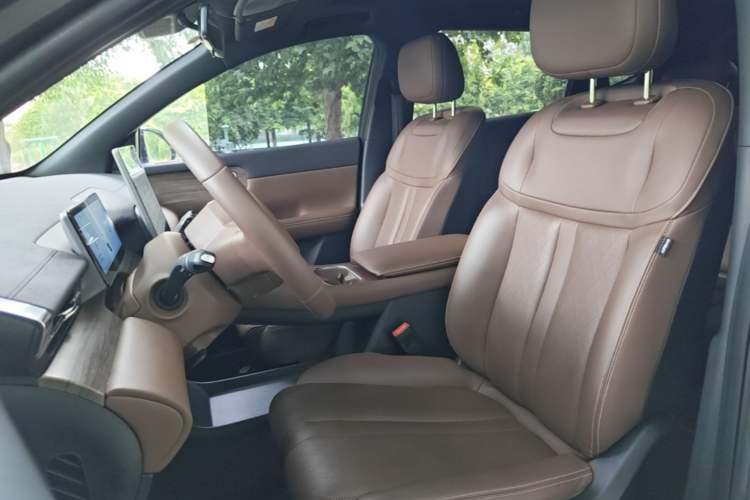 Used Wuling Xingguang S 2024 130 km Flagship Version Left Front Seat