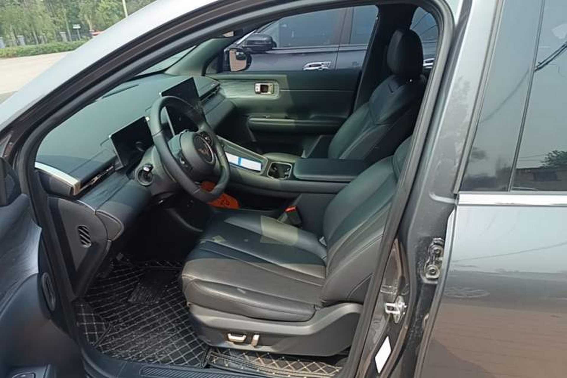 Used Wuling Xingguang S 2024 130 km Flagship Version Left Front Seat