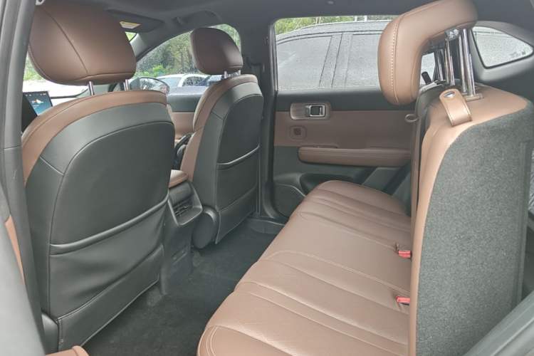 Used Wuling Xingguang S 2024 130 km Flagship Version Left Rear Seat