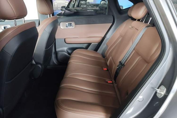 Used Wuling Xingguang S 2024 130km Flagship Version Left Rear Seat