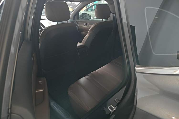 Used Wuling Xingguang S 2024 130 km Flagship Version Left Rear Seat