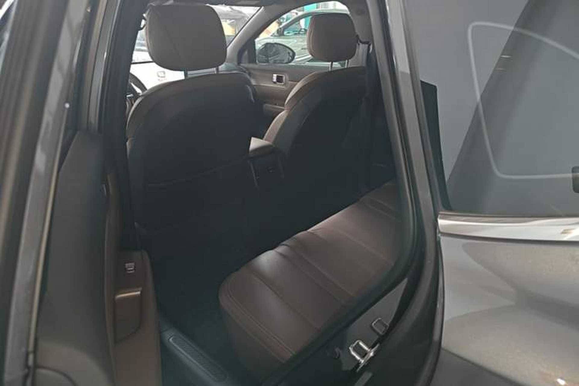 Used Wuling Xingguang S 2024 130 km Flagship Version Left Rear Seat