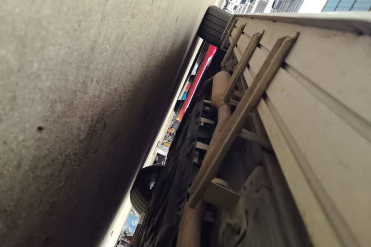 Used Wuling Xingguang S 2024 130 km Flagship Version Left Side Sill