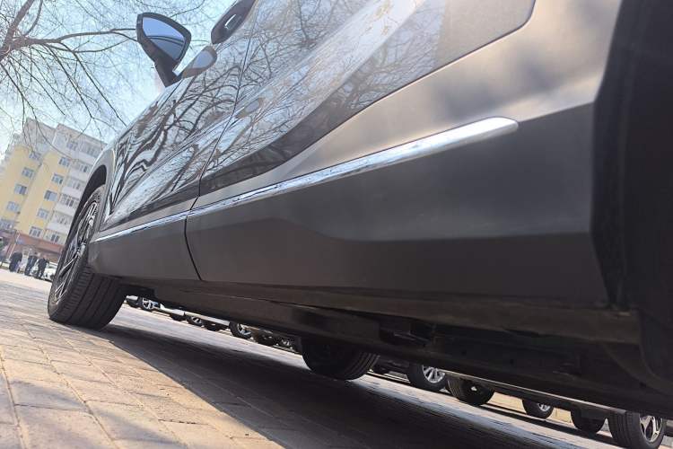 Used Wuling Xingguang S 2024 510 km Flagship Version Left Side Sill